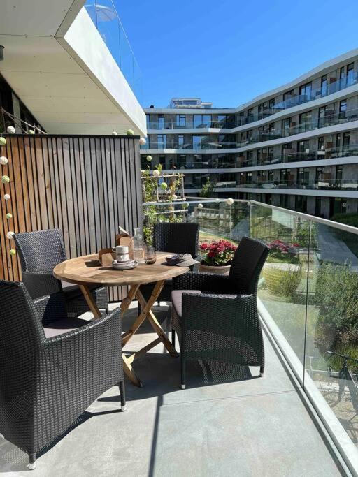 Bo Med Stil Og Udsigt Til Aarhus Lystbadehavn Apartment Exterior foto