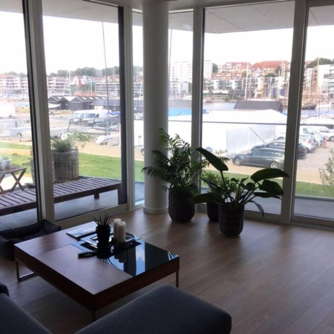 Bo Med Stil Og Udsigt Til Aarhus Lystbadehavn Apartment Exterior foto
